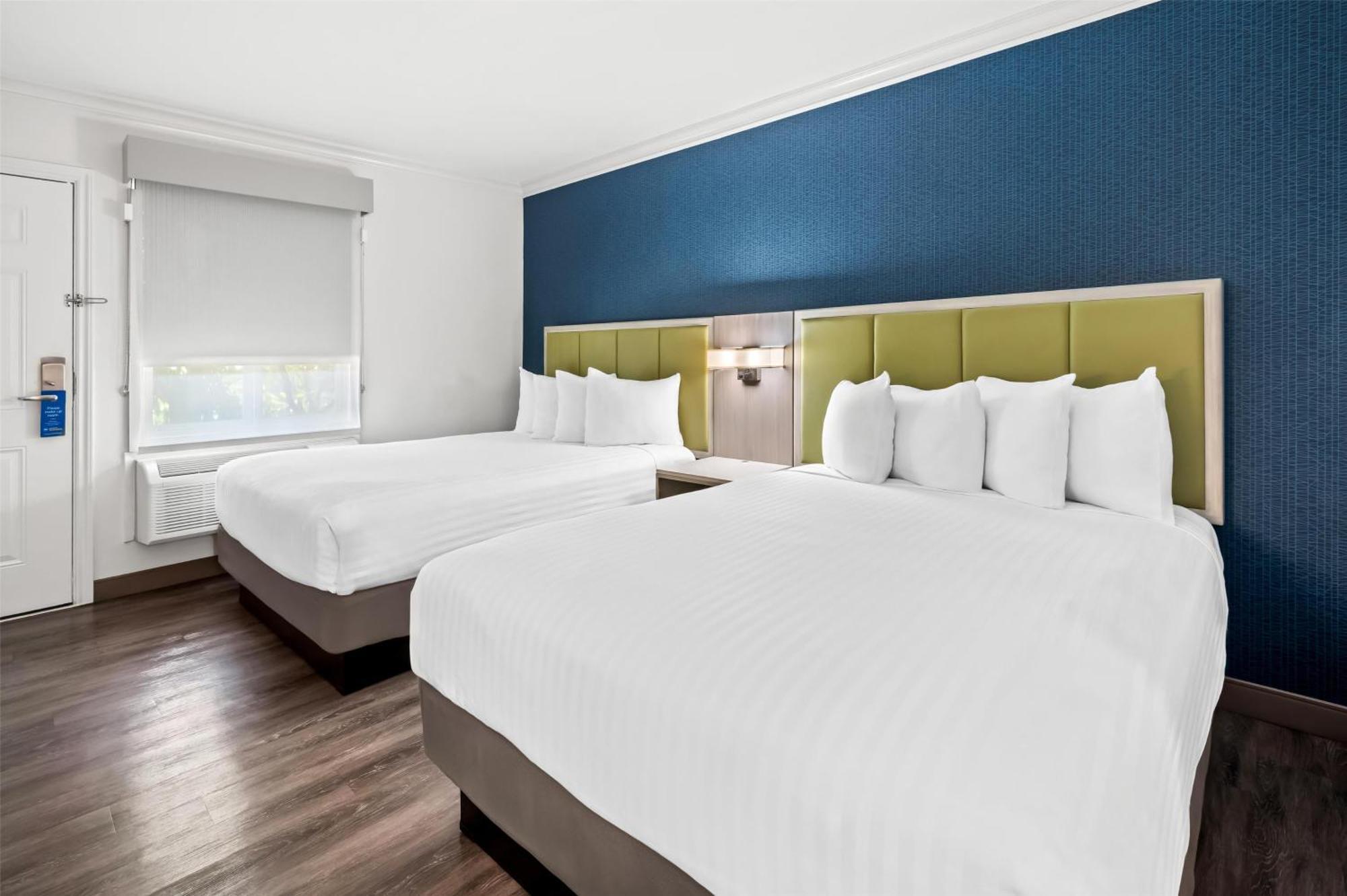 ชัวร์สเตย์ โฮเต็ล บาย เบสต์ เวสเทิร์น ซานตาโมนิก้า Hotel ซานตาโมนิกา ภายนอก รูปภาพ