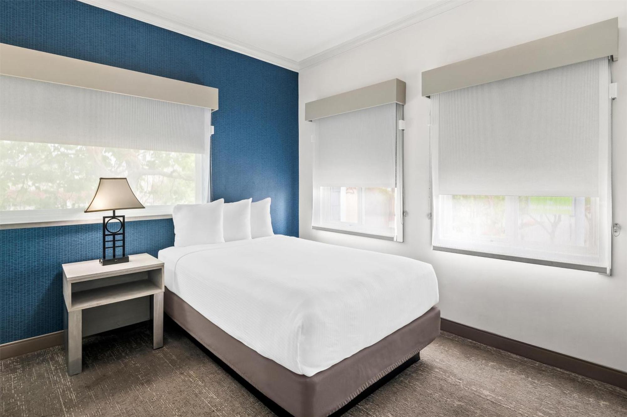 ชัวร์สเตย์ โฮเต็ล บาย เบสต์ เวสเทิร์น ซานตาโมนิก้า Hotel ซานตาโมนิกา ภายนอก รูปภาพ